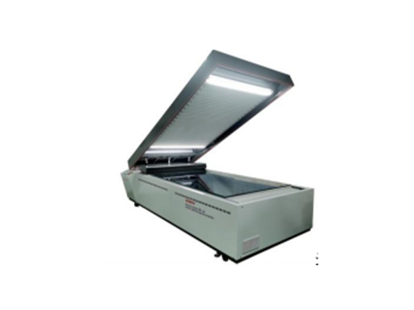 KMF UVA-LED扫描式单面双光源柔版曝光机